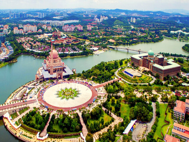 covered area - putrajaya